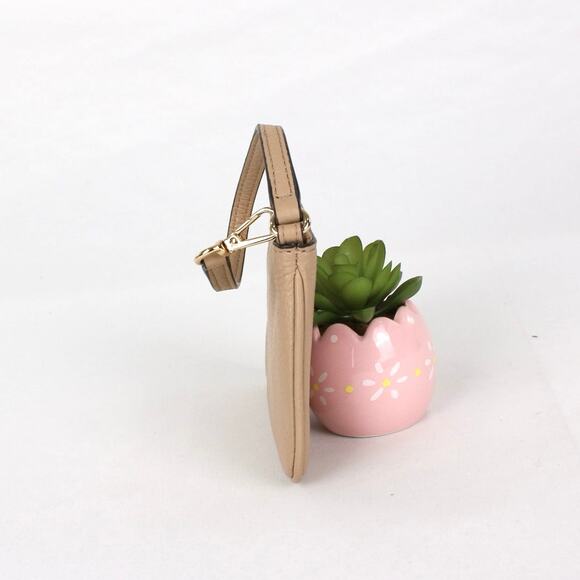 Michael Kors Jet Set Wristlet Wristlet – Truffle Beige Leather, Gold Zip - Picture 4 of 6